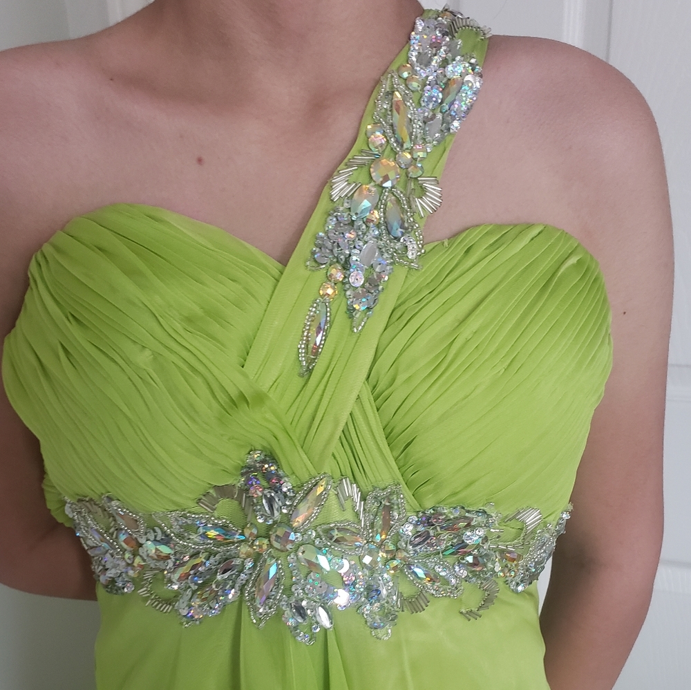 Dress - Picture 2 of 4